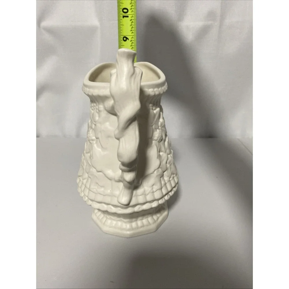 Vintage Ivy and Berries White Ceramic Vase Pitcher Foliage Pattern VTL